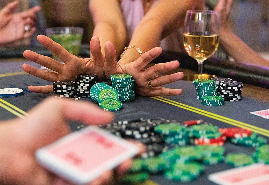 Tham gia vào sòng bài casino đừng bỏ qua tựa game Blackjack?
