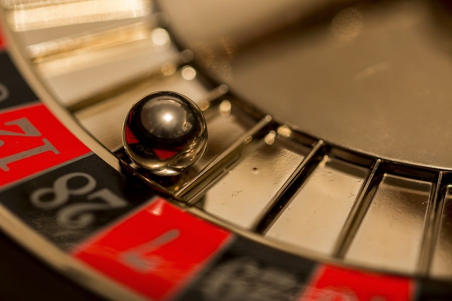 Tìm hiểu về lợi thể của nhà cái và tỷ lệ đặt cược khi chơi Roulette